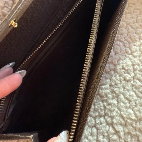 Louis Vuitton Black and Brown Checkered Wallet - Picture 9 of 11